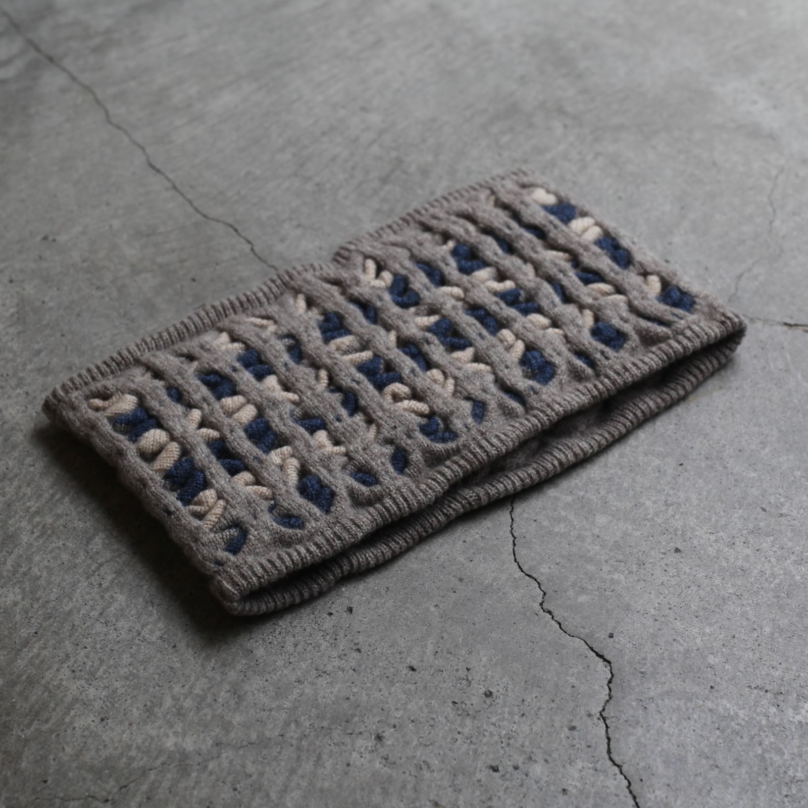 【残り一点】Tuck Pattern Neck Warmer