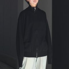 【再販売通知受付可能】Goldencash Zip Up Sweater