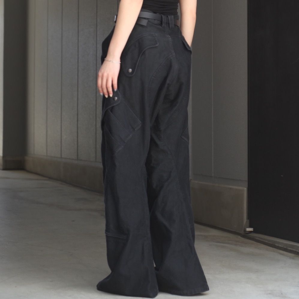 【残りわずか】3D Twisted Cargo Pants