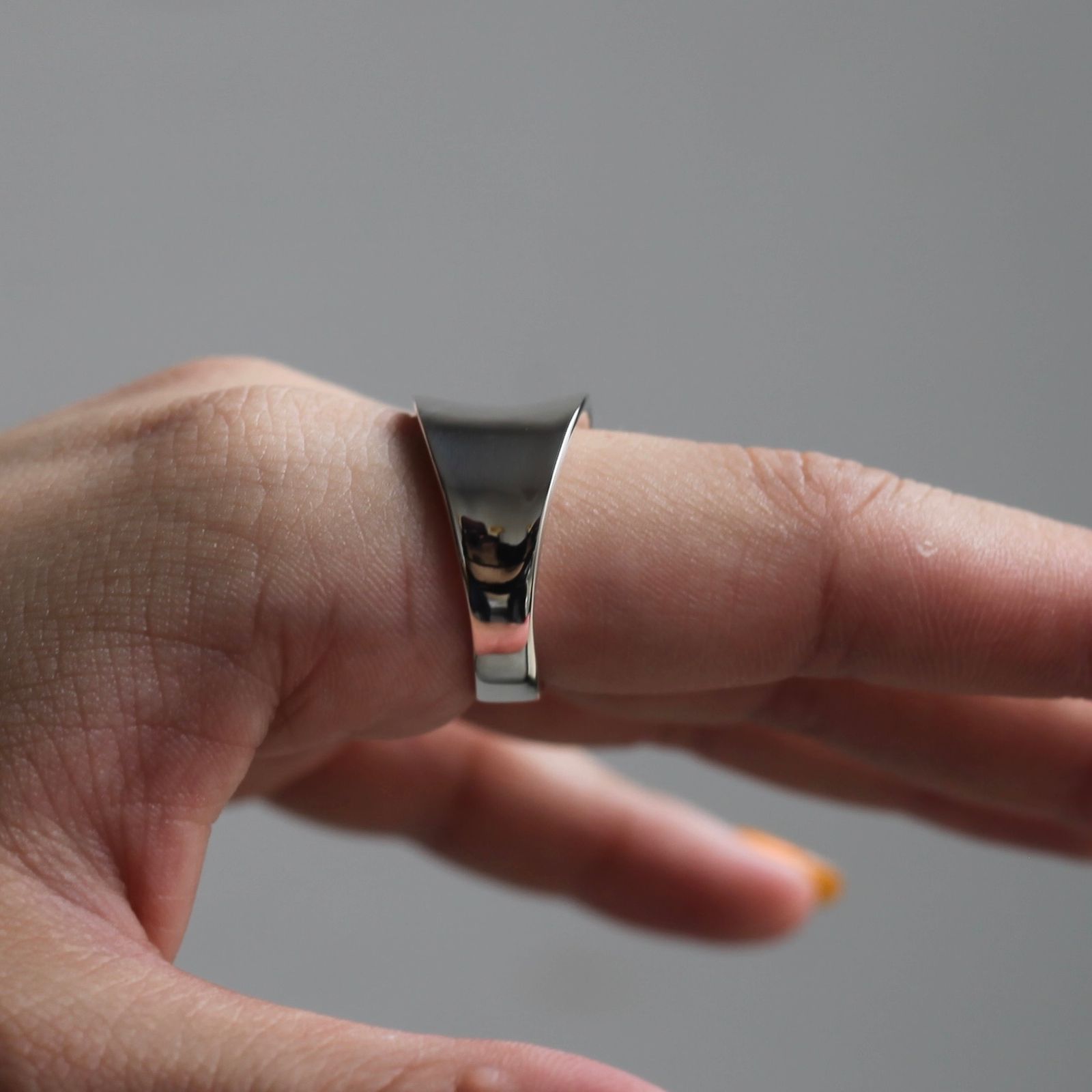 【残りわずか】Streamline Ring Small(SILVER)