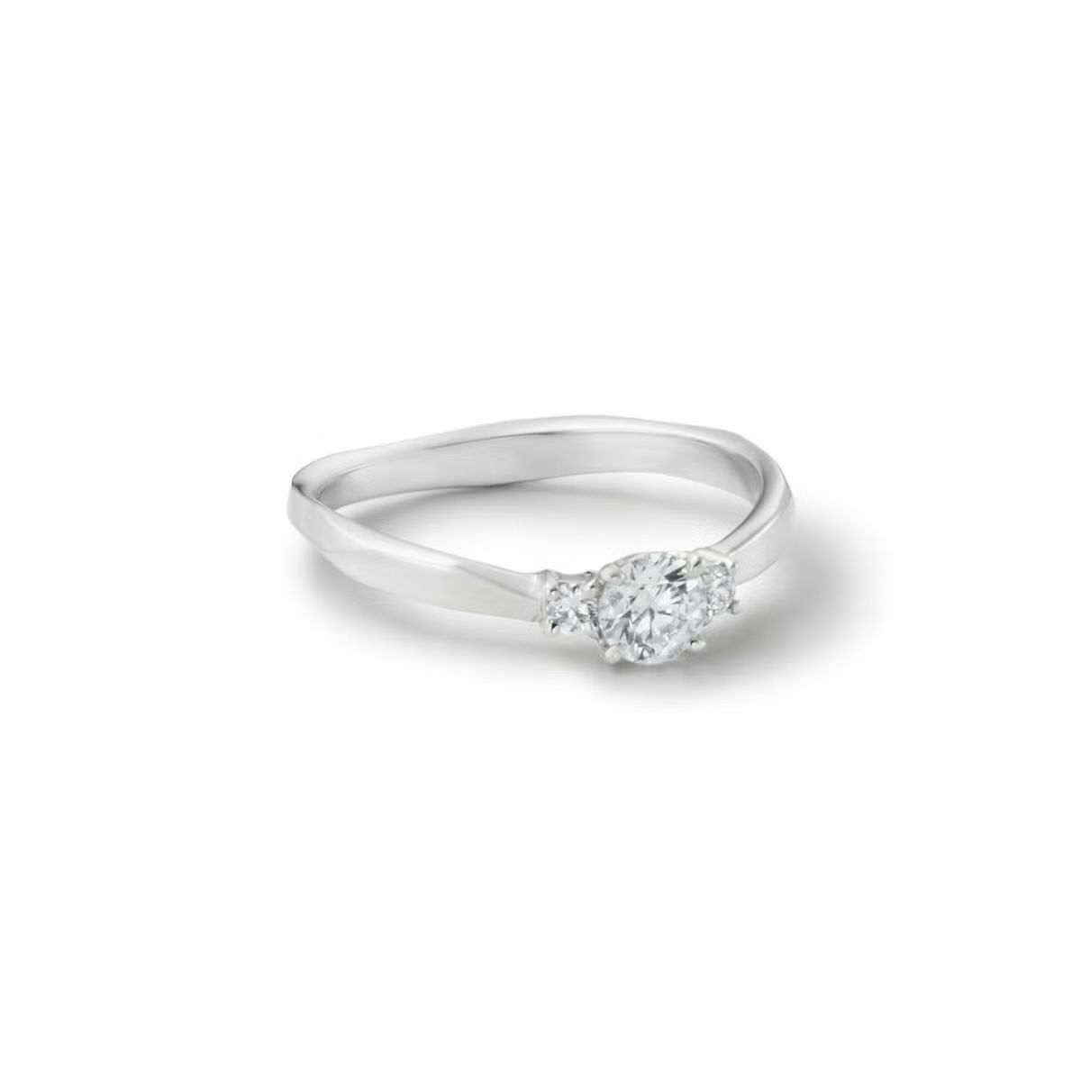 【お取り寄せ注文可能】Serene Ring(PLATINUM950)