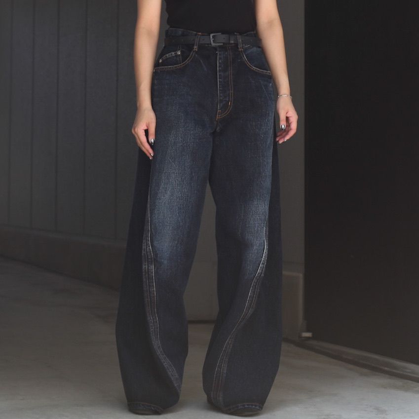 【残りわずか】3D Twisted Wide Leg Jeans