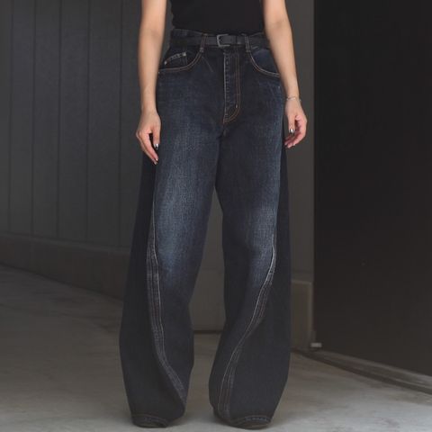 【残りわずか】3D Twisted Wide Leg Jeans