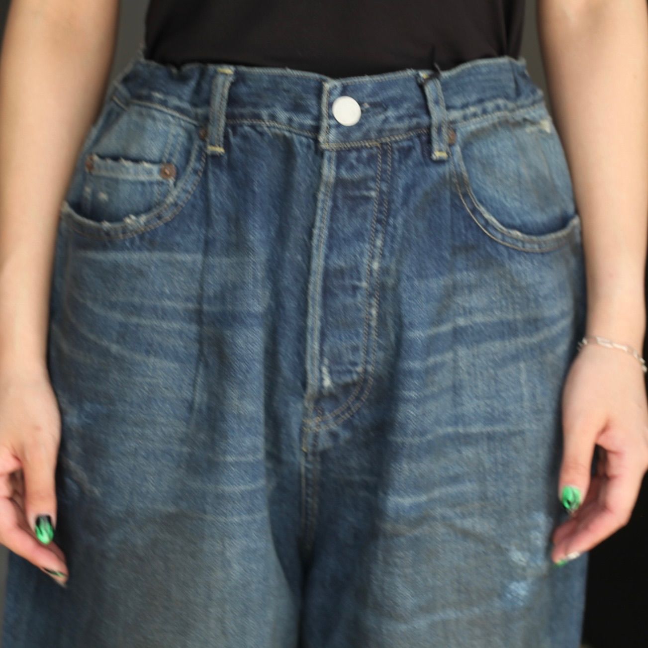 【残りわずか】Baggy Denim Jeans
