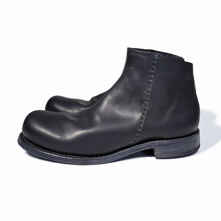 レザー種類 : GUIDI FIORE(BLACK)
※商品ページ画像のレザー及び、仕様はサンプルとしてご覧ください。