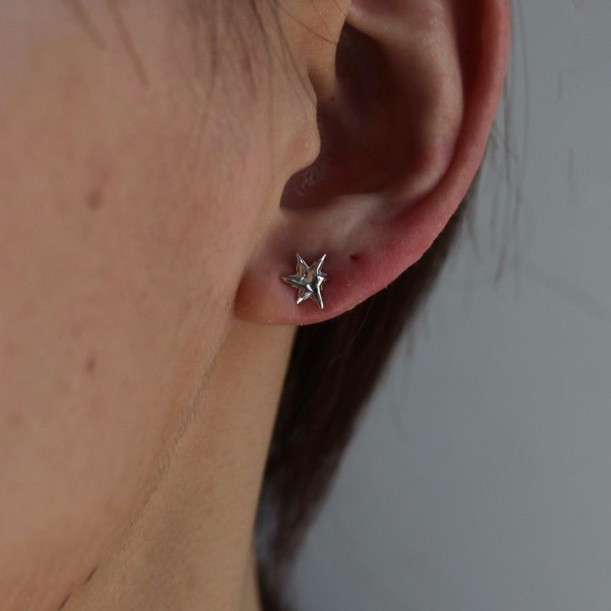 【お取り寄せ注文可能】Mini Star Earrings
