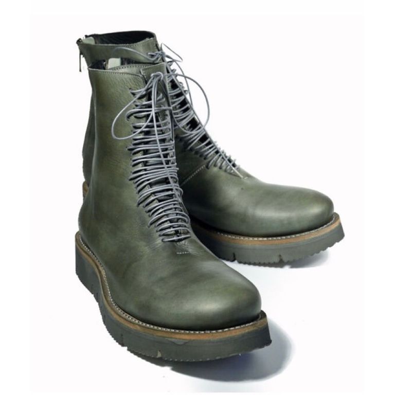 レザー種類 : CORDOVAN SPLIT(GRAY)
※商品ページ画像のレザー及び、仕様はサンプルとしてご覧ください。