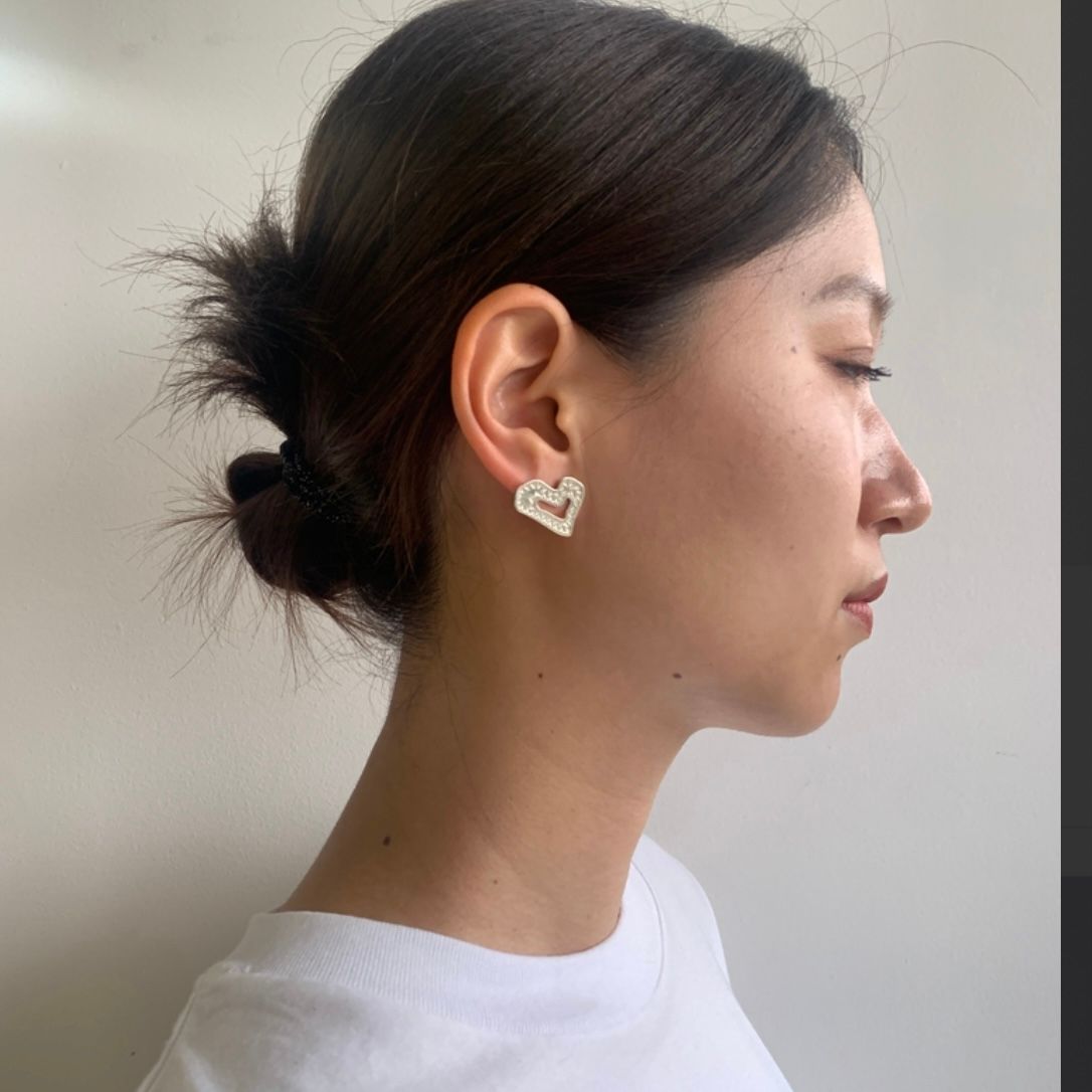 【お取り寄せ注文可能】Teuchi Heart Earrings(両耳用）