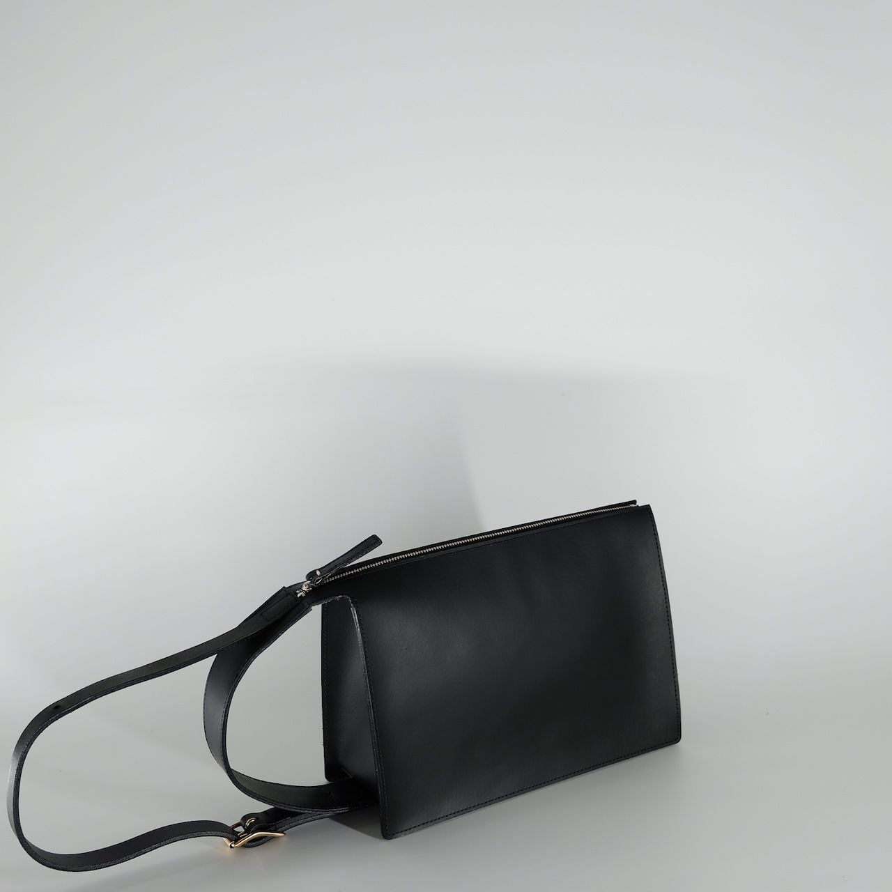 【残りわずか】Handle Clutch Large