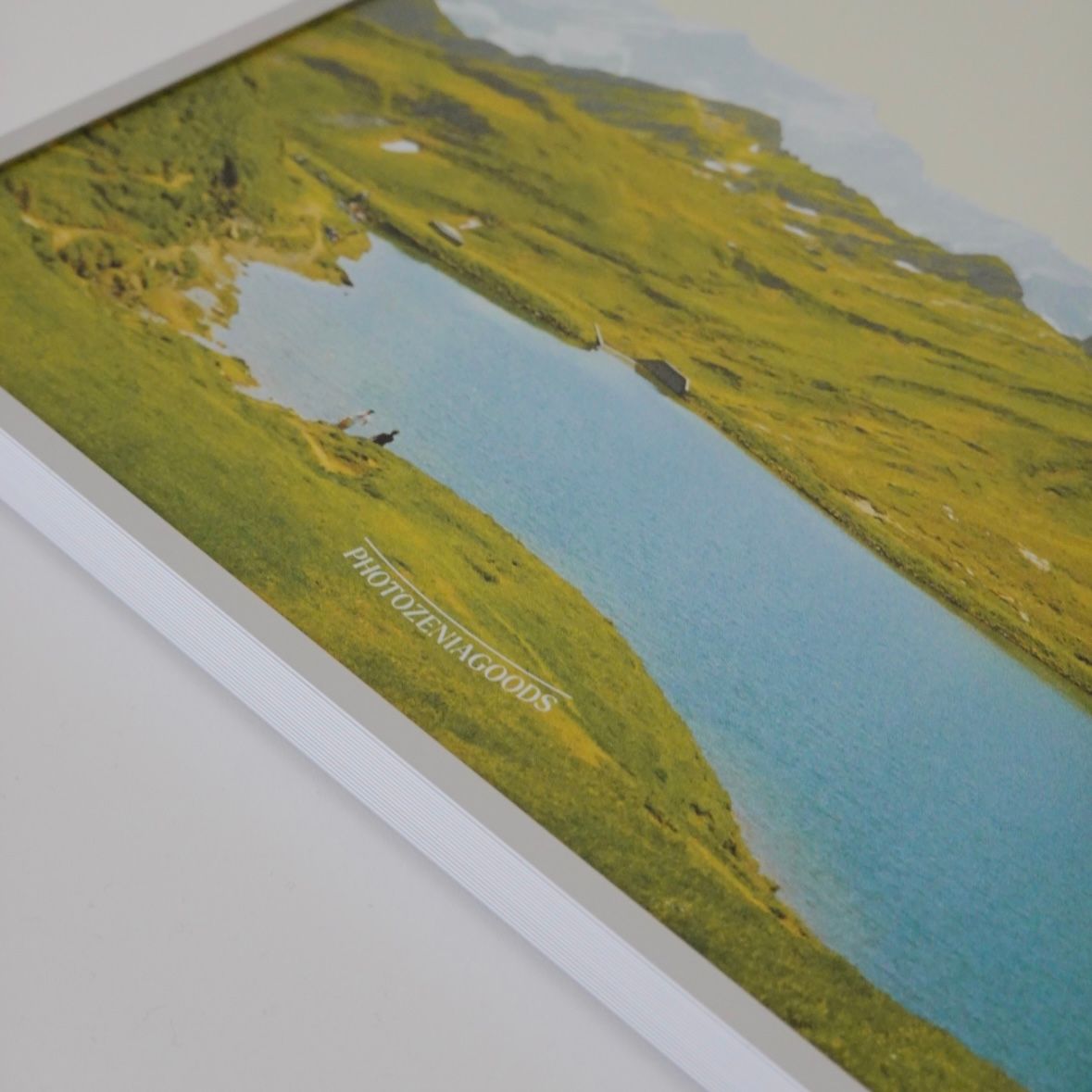 【再販売通知受付可能】Swiss Mountain Lake Mirror