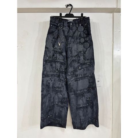 【残り一点】Crack Paint Safety Pin Denim Pants