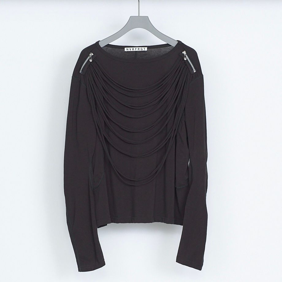 【残り一点】Strings Attached Long Sleeve T-Shirt