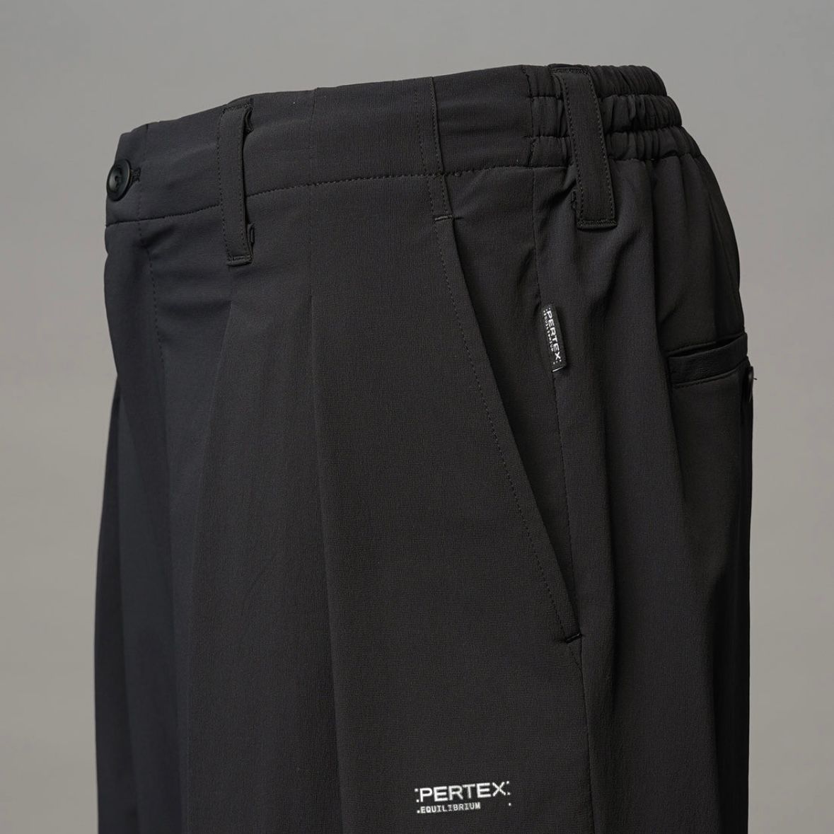 【残り一点】Prime-Wide Two-tuck Trousers(PERTEX)