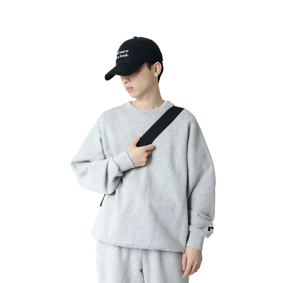 【残りわずか】Nylon Messenger Bag