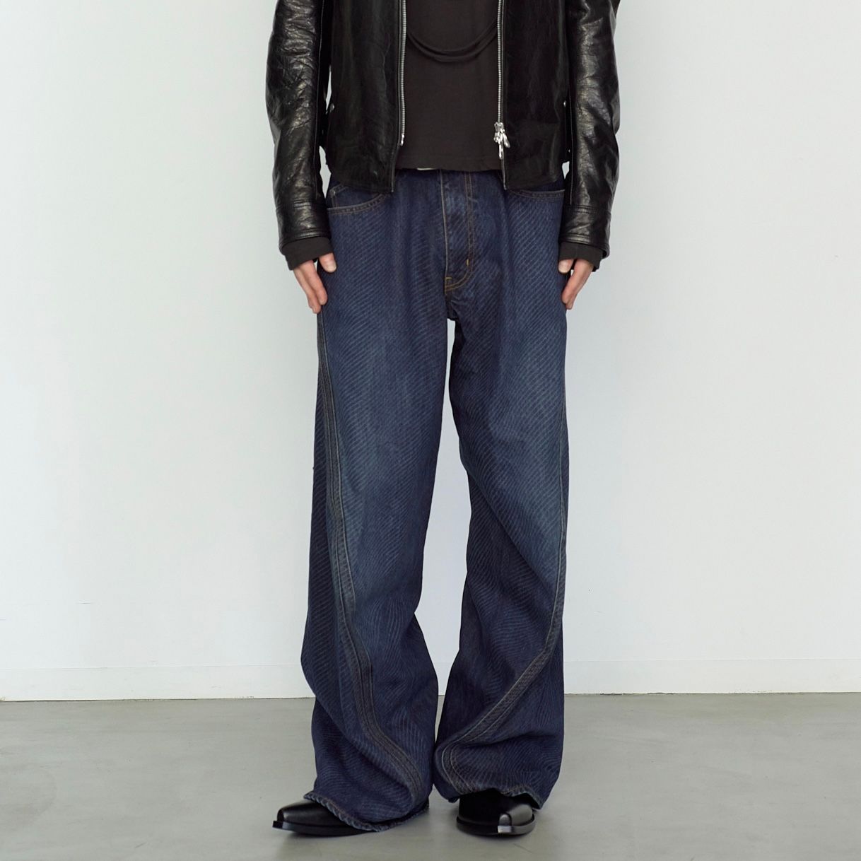 【残り一点】3D Twisted Wide Leg Jeans