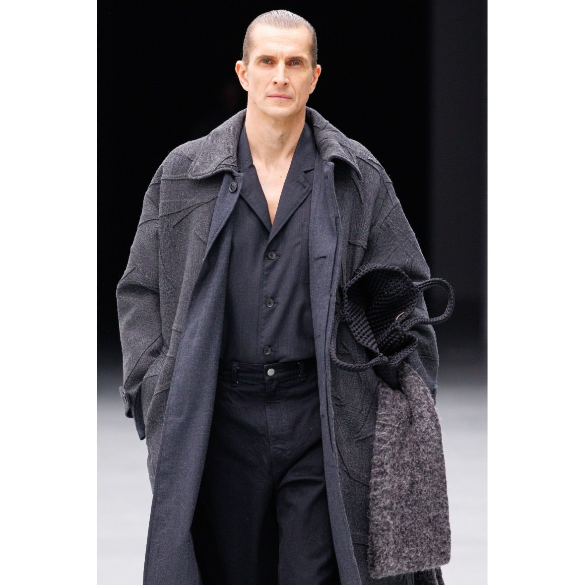 【残り一点】Needlepunched Wool Tweed Balmacaan Coat