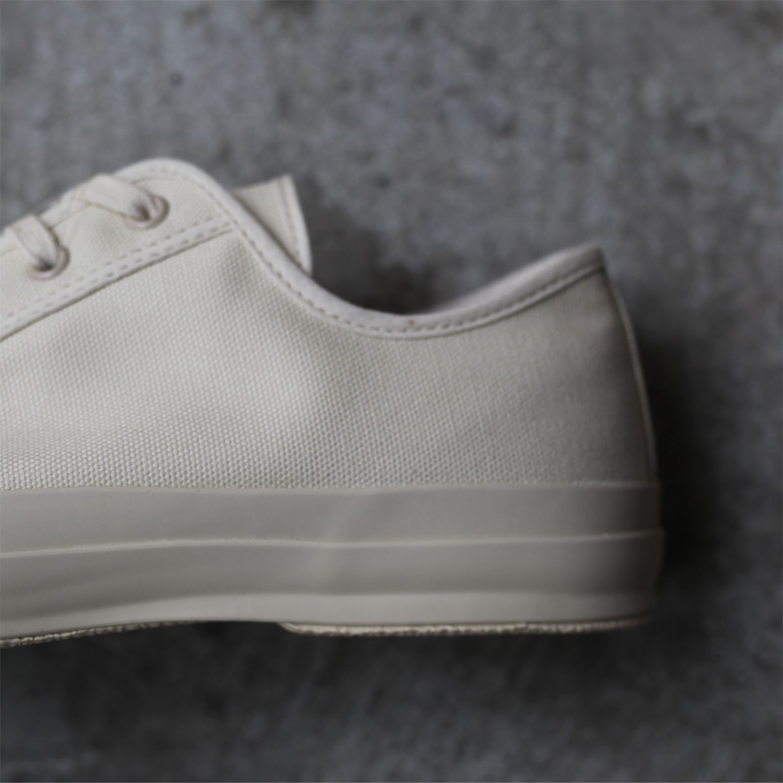 【残りわずか】Vulcanised Sole Canvas Shoe(MERINO)