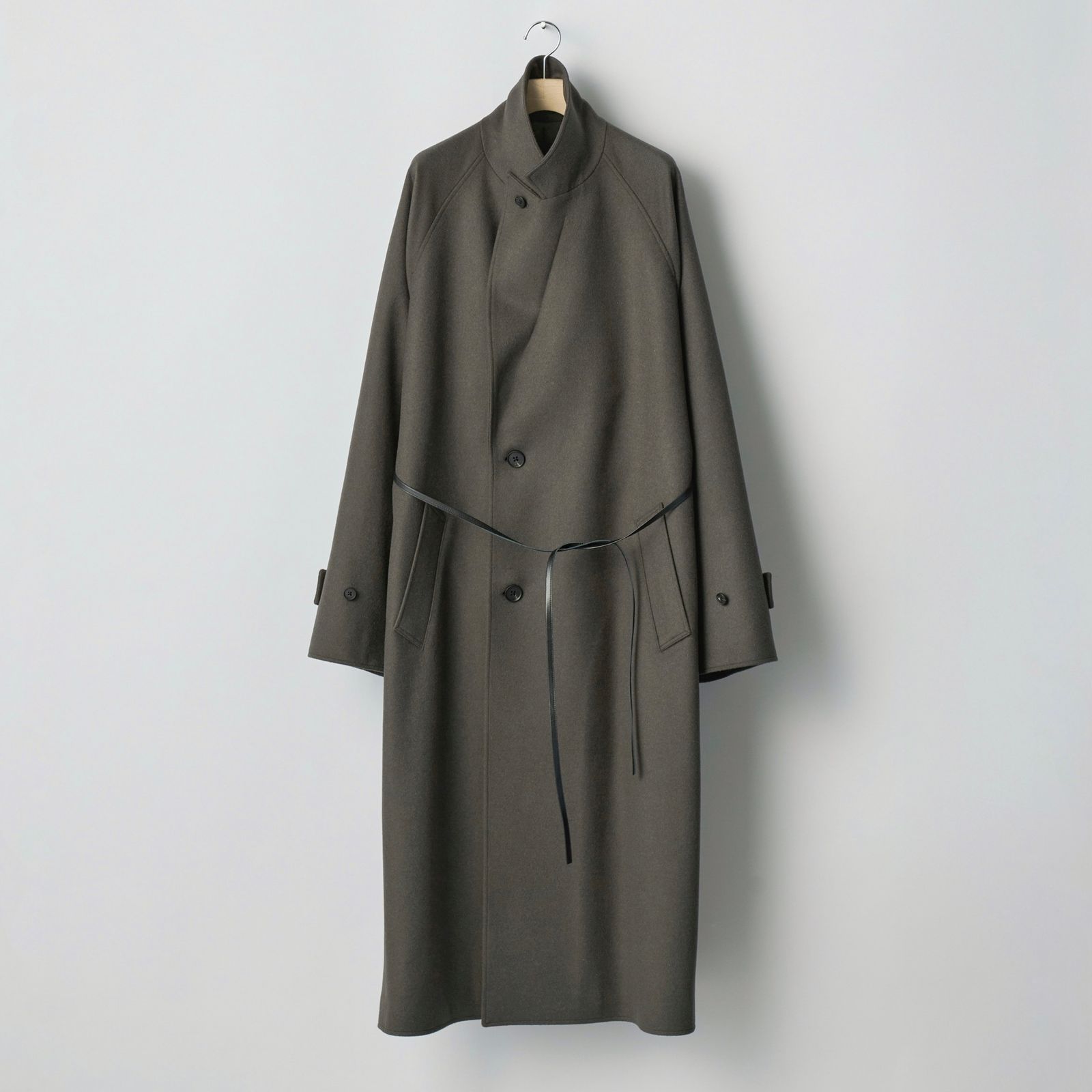 【残りわずか】Oversized Peak Lapel Coat(WOOL/CASHMERE)