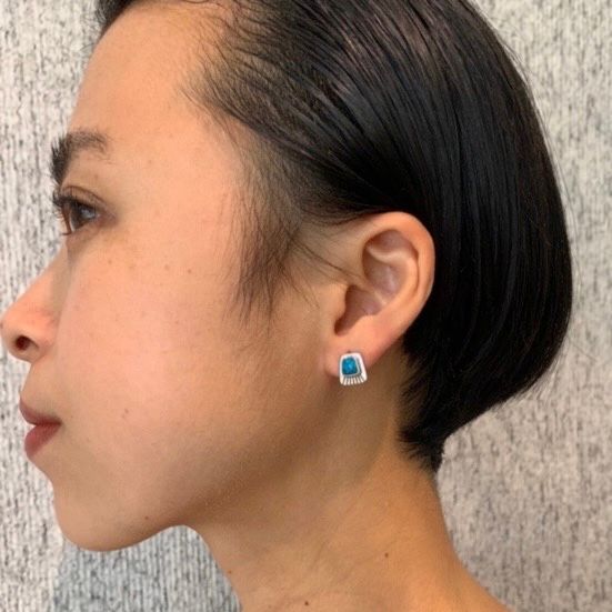 【お取り寄せ注文可能】Square Stone Earrings(両耳用）
