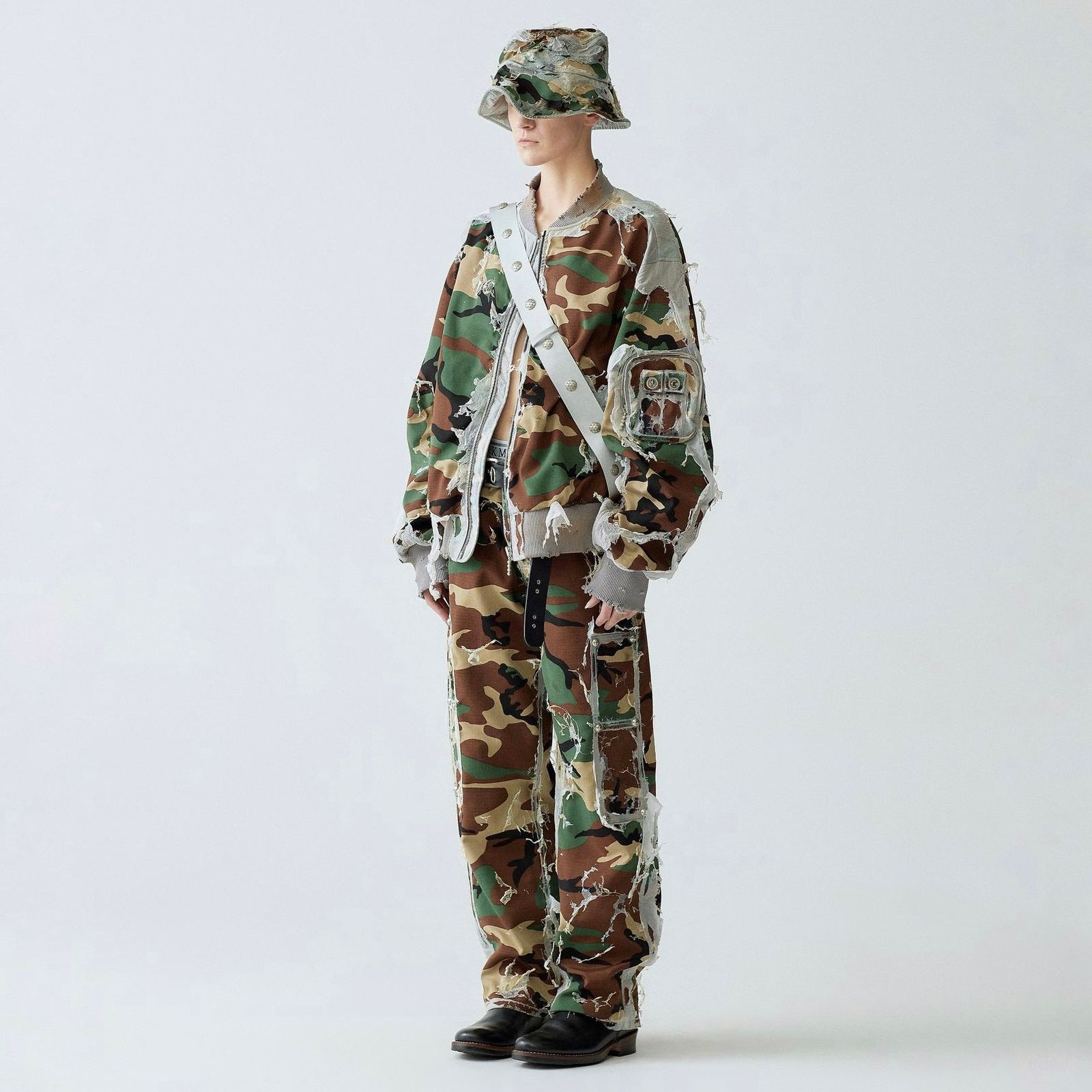 【残りわずか】Clouded Bio Army Messenger Bag