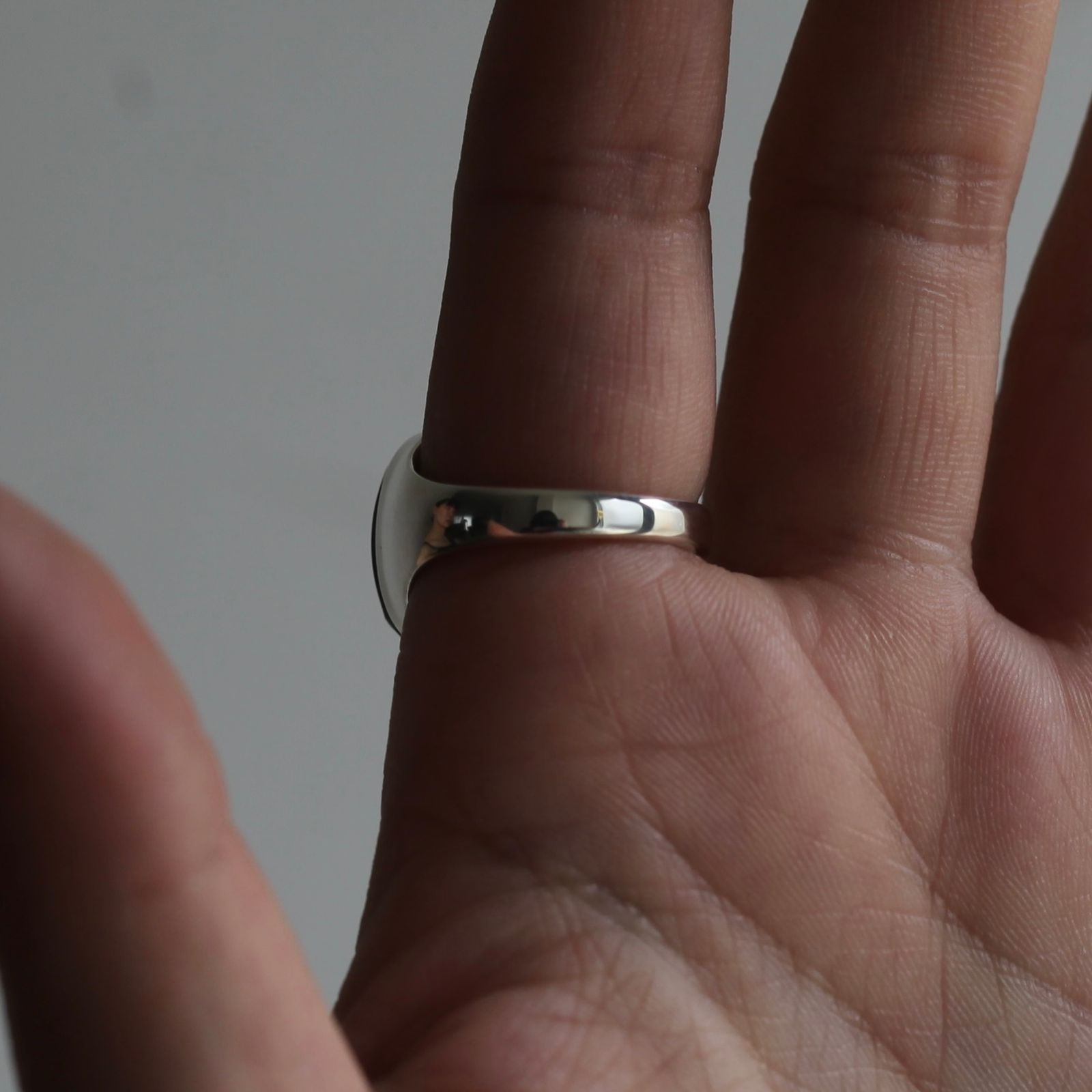 【残り一点】Signet Oval Ring L(LABRADORITE)
