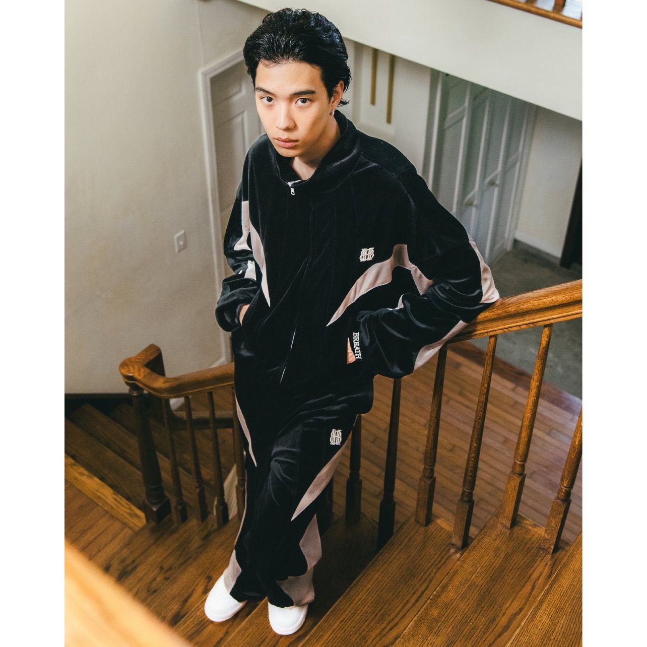 【残り一点】Velour Warm Up Pants