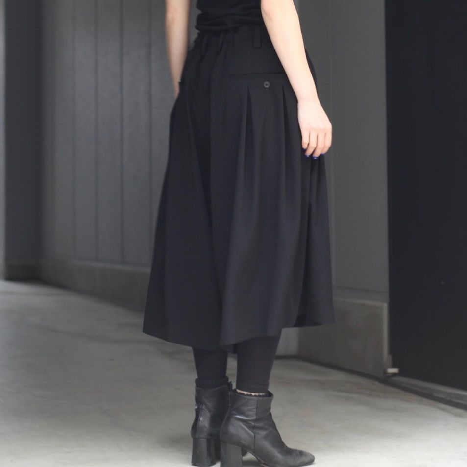 【残り一点】8本タックパンツ(Taタキシード)