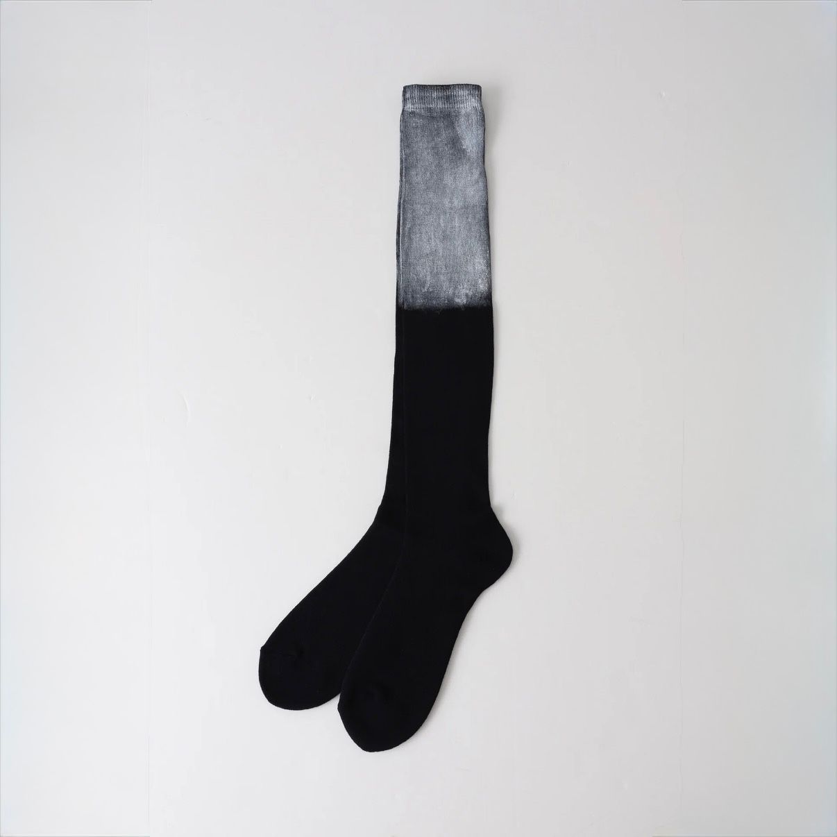【残り一点】Snowy Socks with Anonymous Ism