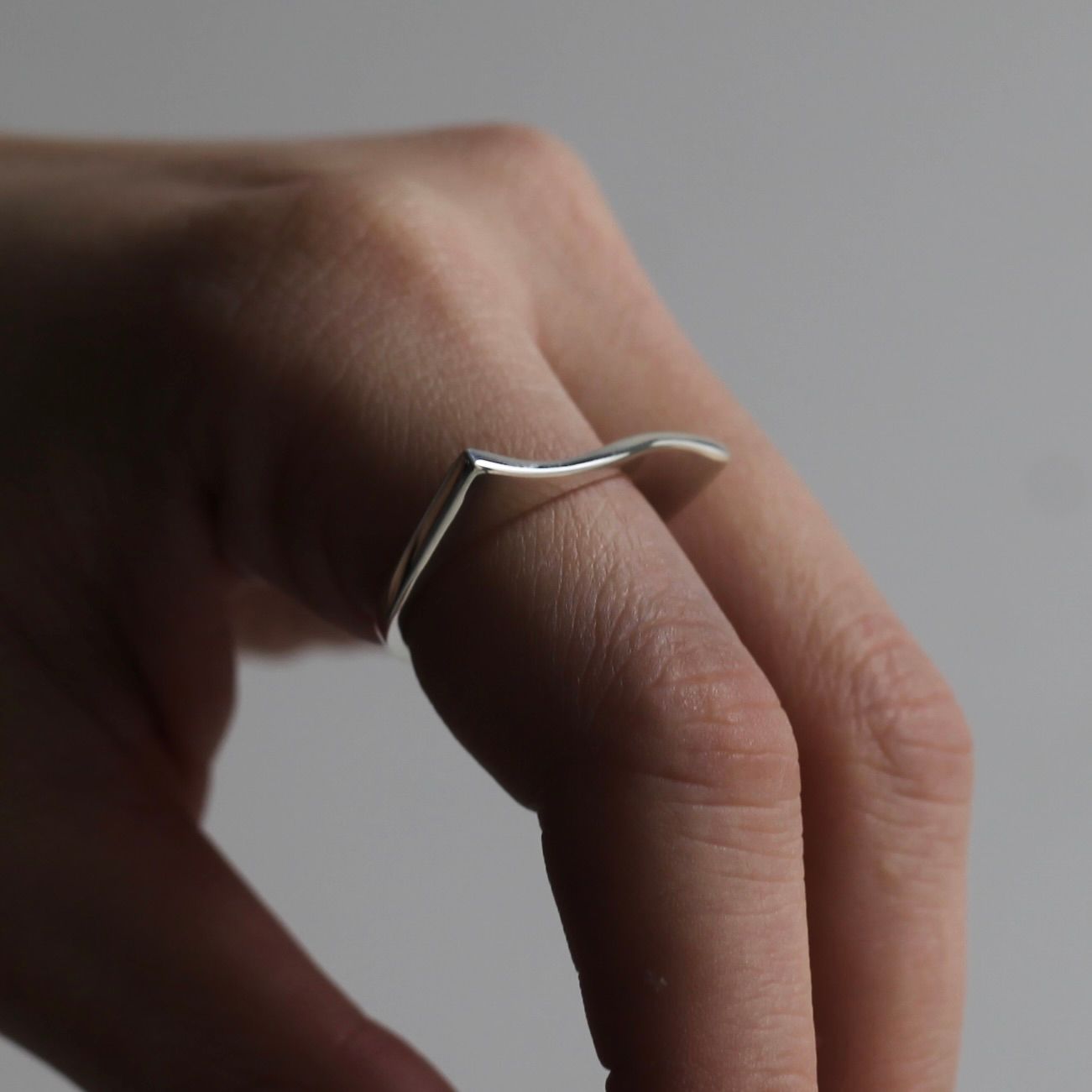 【残り一点】Flat Wave Ring