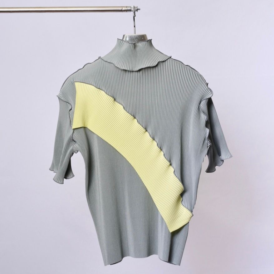 【残り一点】Todo Wave Top Short Sleeve High Neck