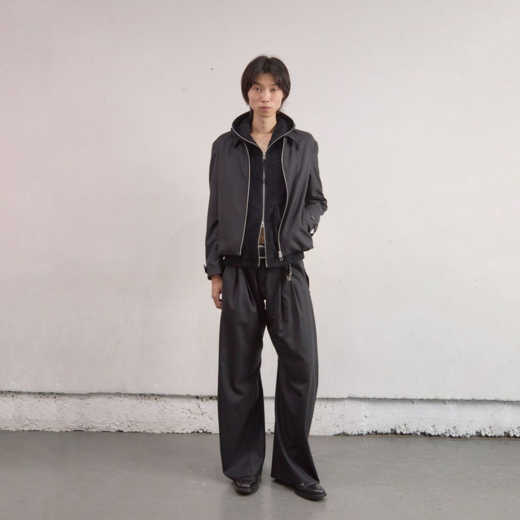 【残り一点】2Tucked Curved Leg Trousers