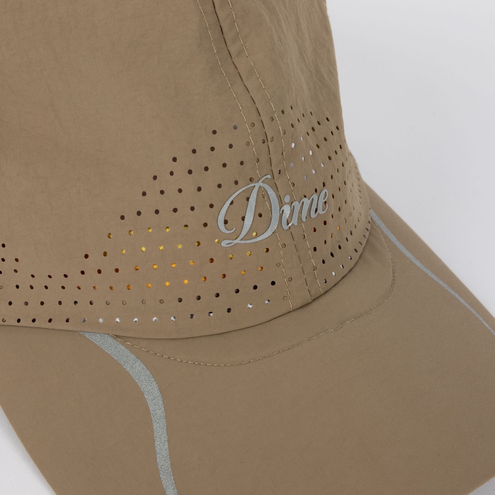 【残りわずか】Cursive Tech Cap
