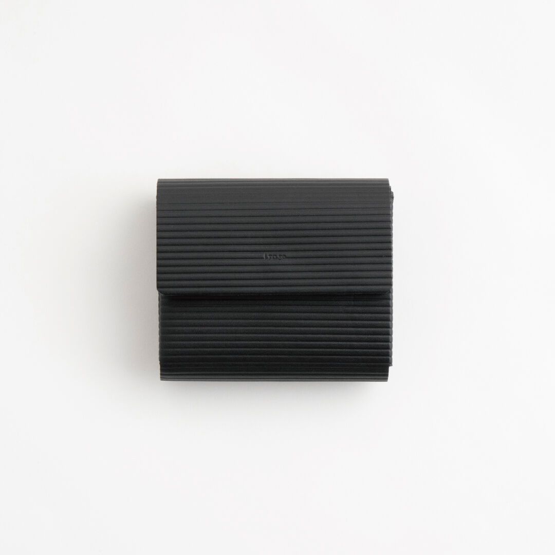 【再販売通知受付可能】Cardboard Short Wallet