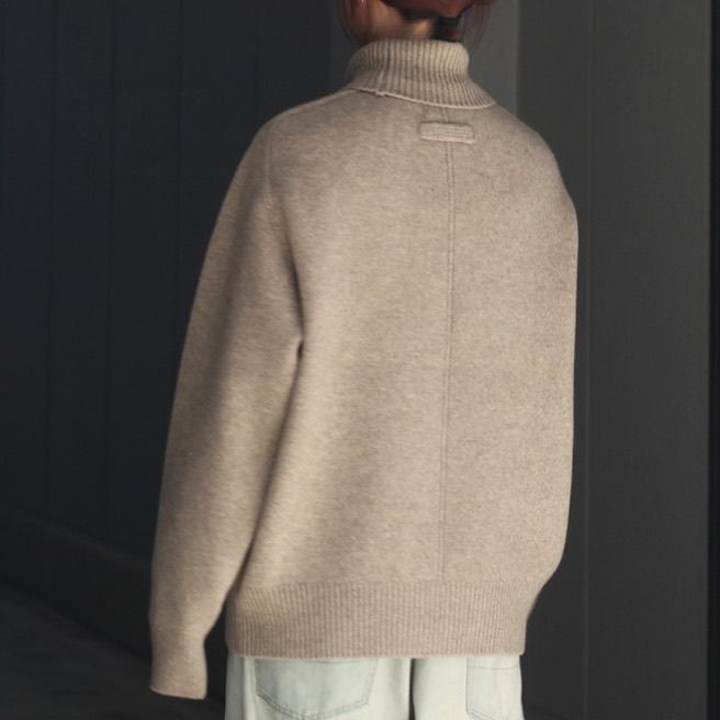 【残り一点】Extra Fine Wool Warm Knit Turtle Neck LS