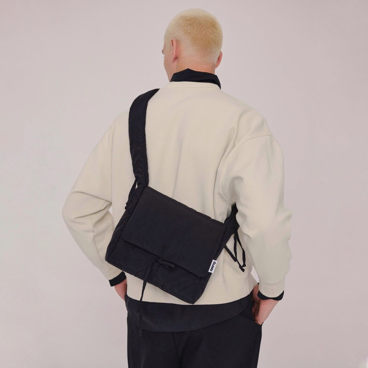 【OLEND】Nina Bag ニーナ バッグ 送料無料 Olend】オフィスニーナバッグ 17インチPC 軽量 関送込 (Olend