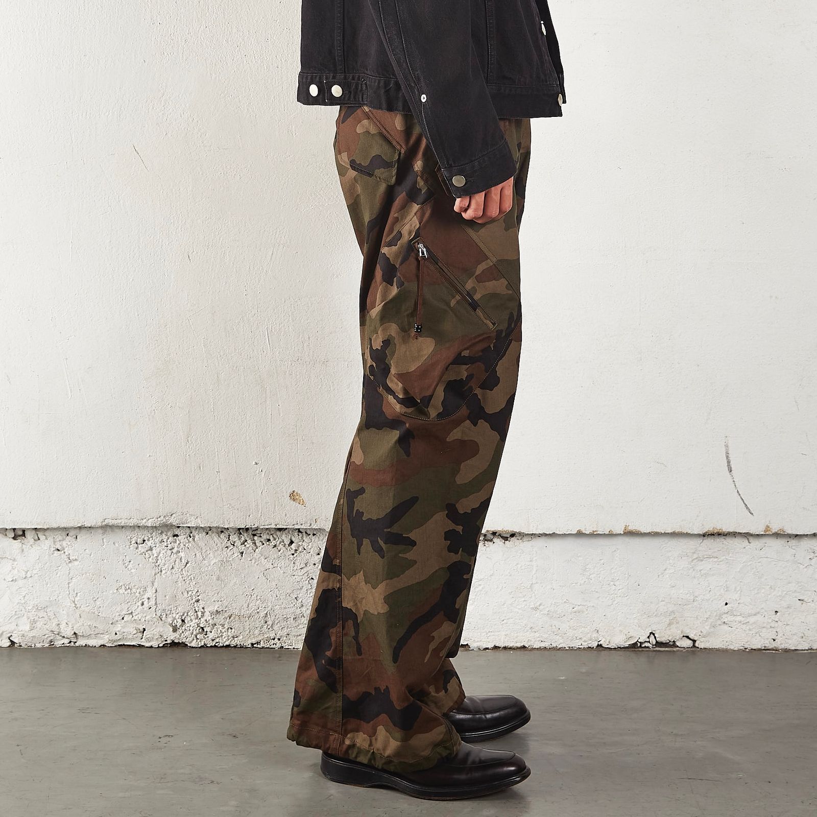 【残りわずか】3D Twisted Cargo Pants
