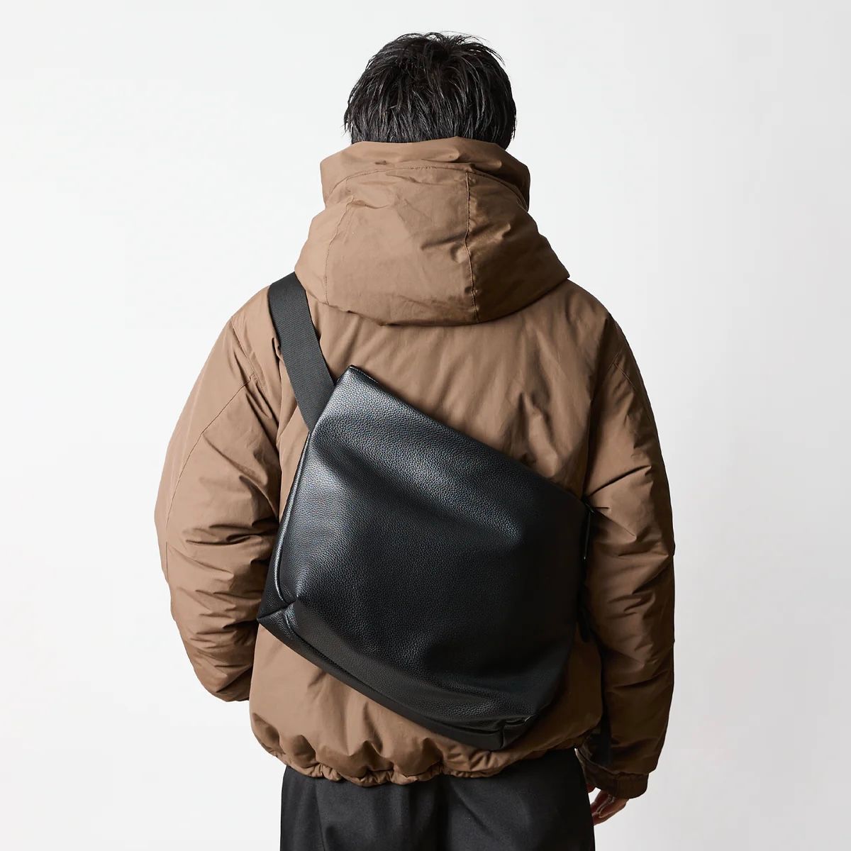 【残り一点】Leather Messenger Bag(M)