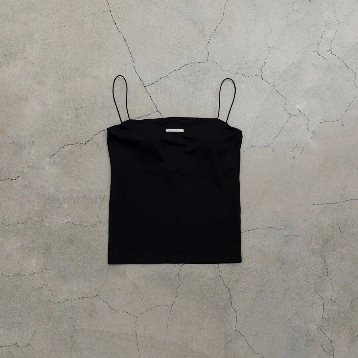 【再販売通知受付可能】Back Open Camisole
