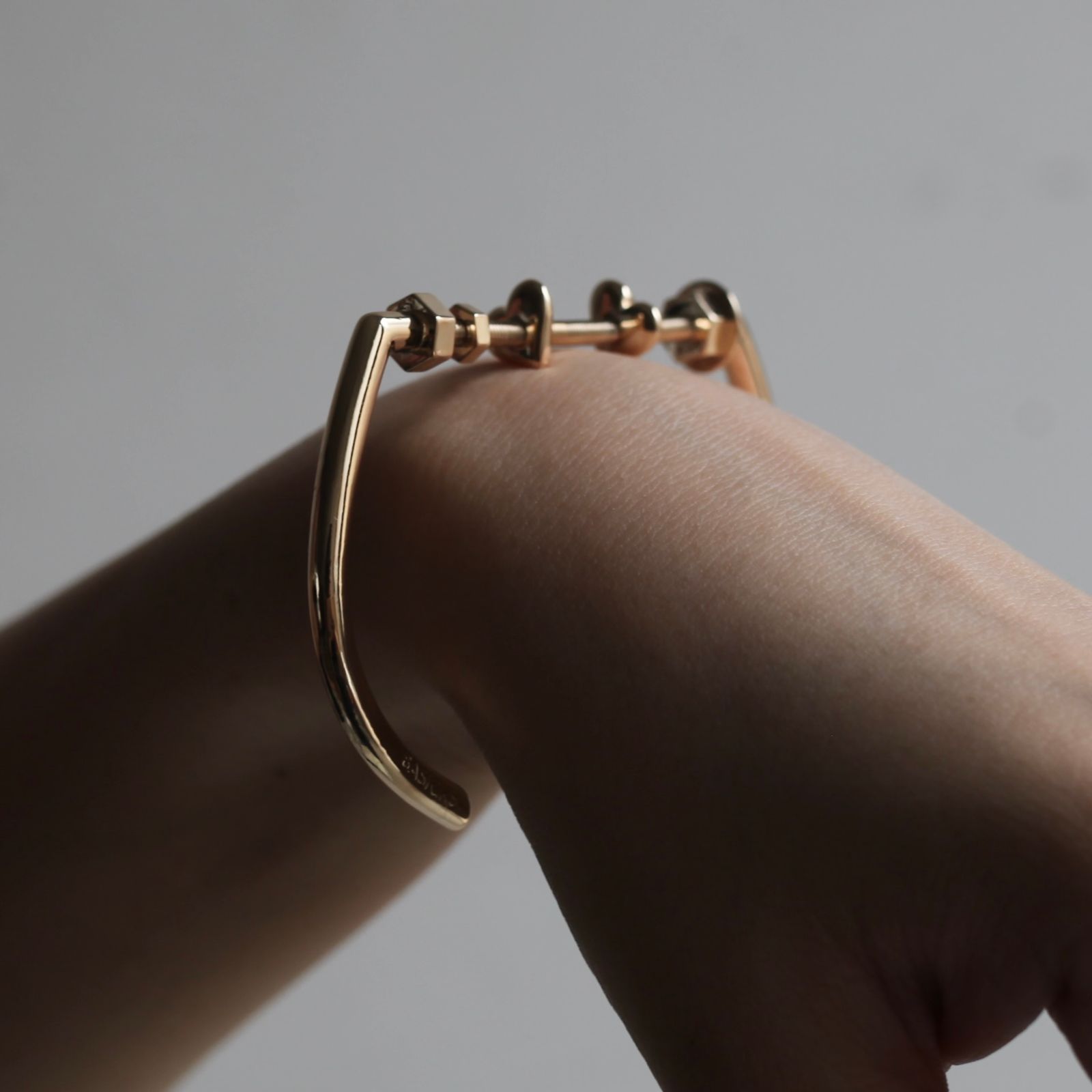 【残り一点】Bolt Bracelet(GOLD)