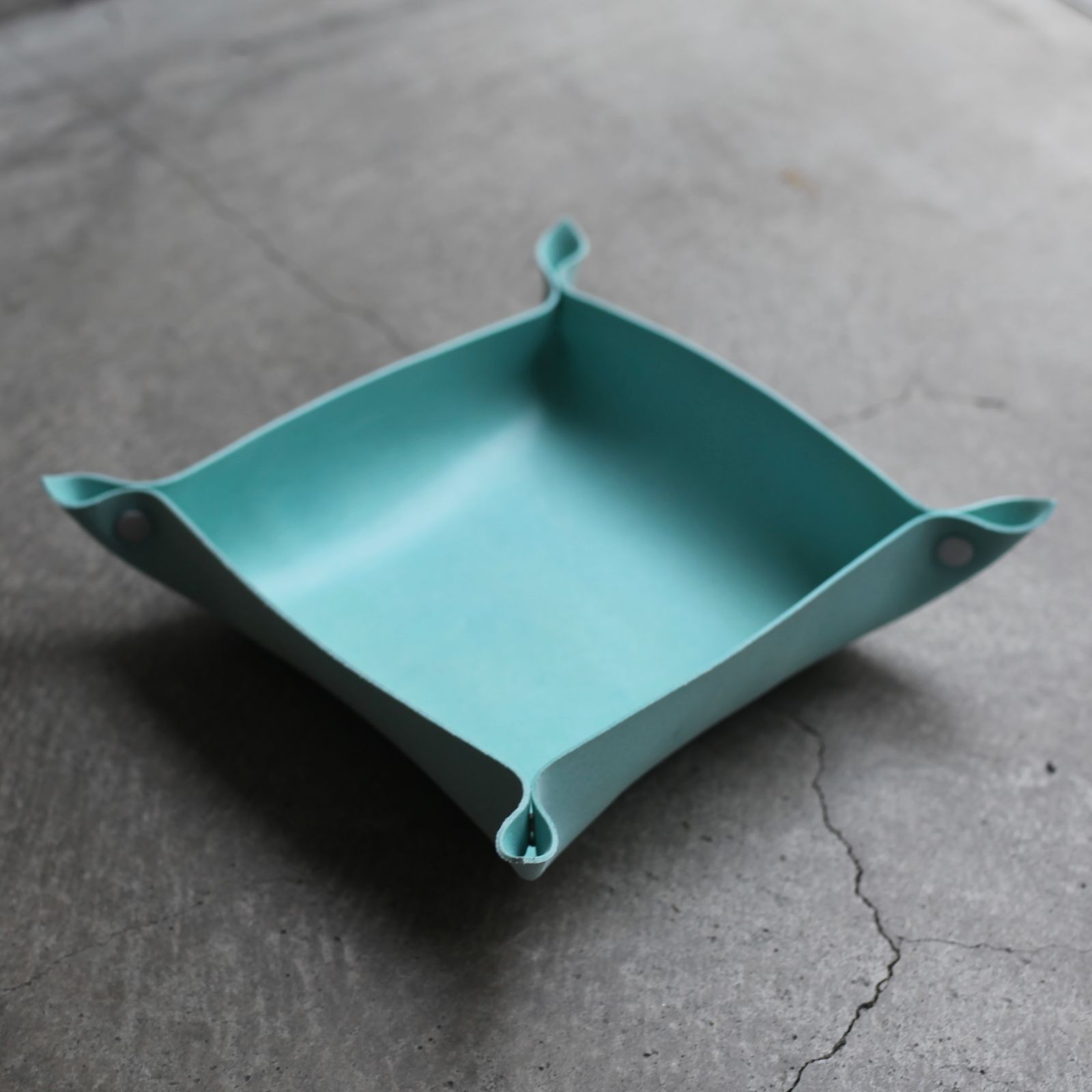 【再販売通知受付可能】Tray_M