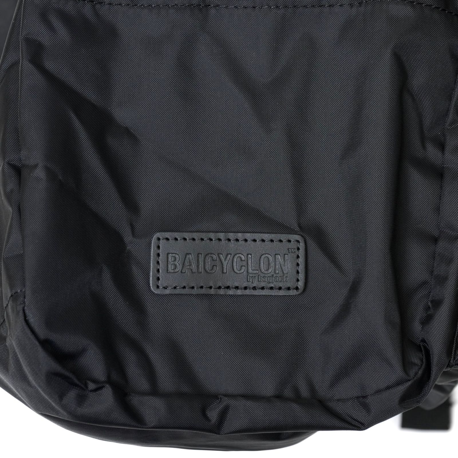 【再販売通知受付可能】3 Pockets Shoulder Bag