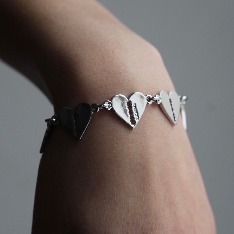 【残りわずか】Multi Heart Razor Bracelet(SILVER)