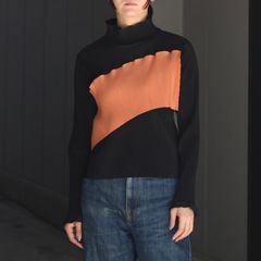【残り一点】Spiral Wave Long Sleeve Top High Neck Type