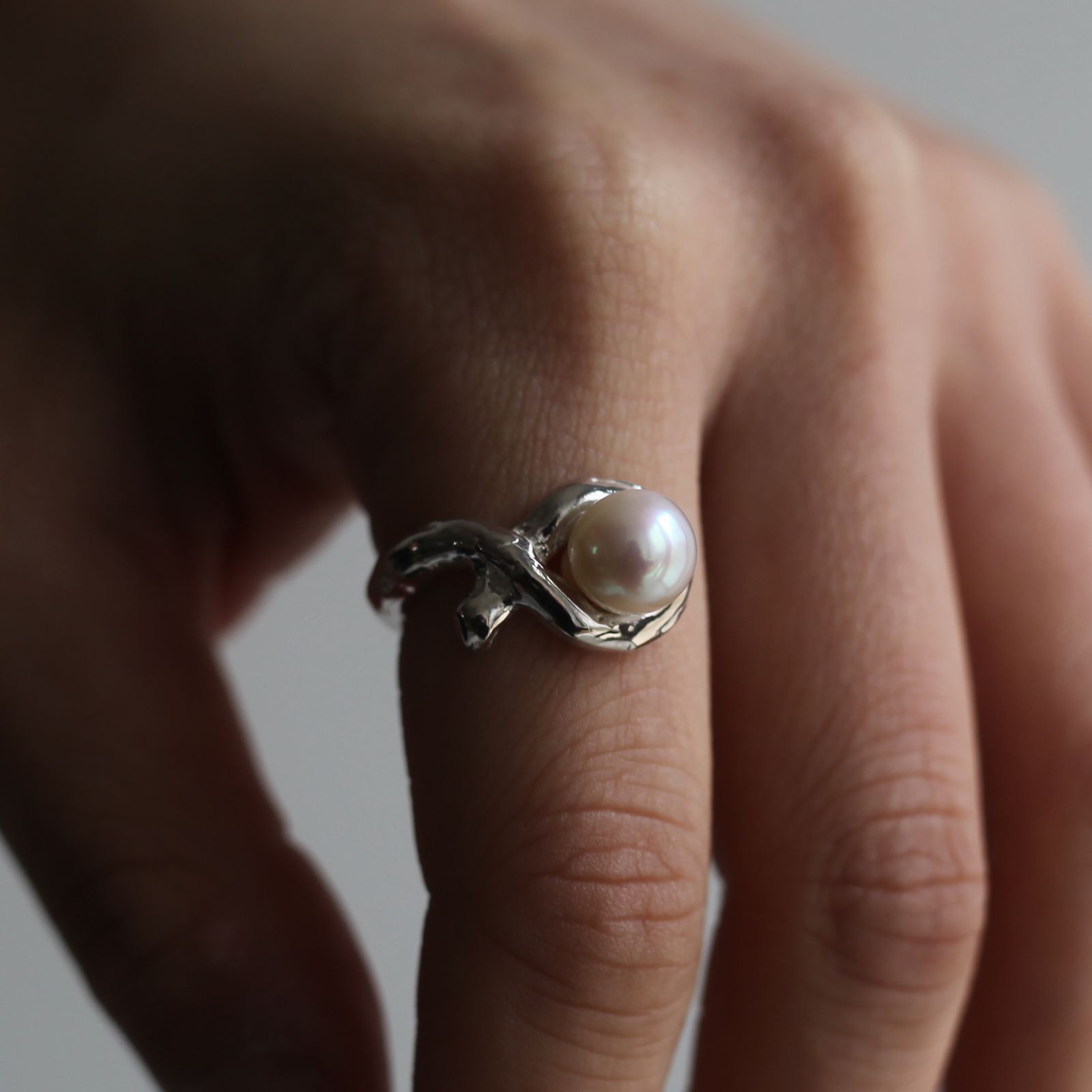 【お取り寄せ注文可能】Flow Hoop Pearl Ring