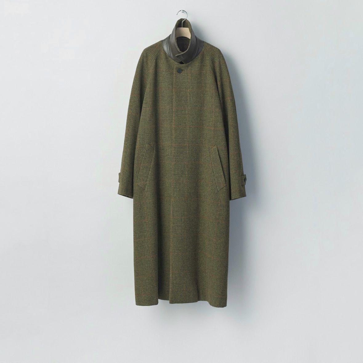 【残りわずか】British Tweed Raglan Sleeve Balmacaan Coat