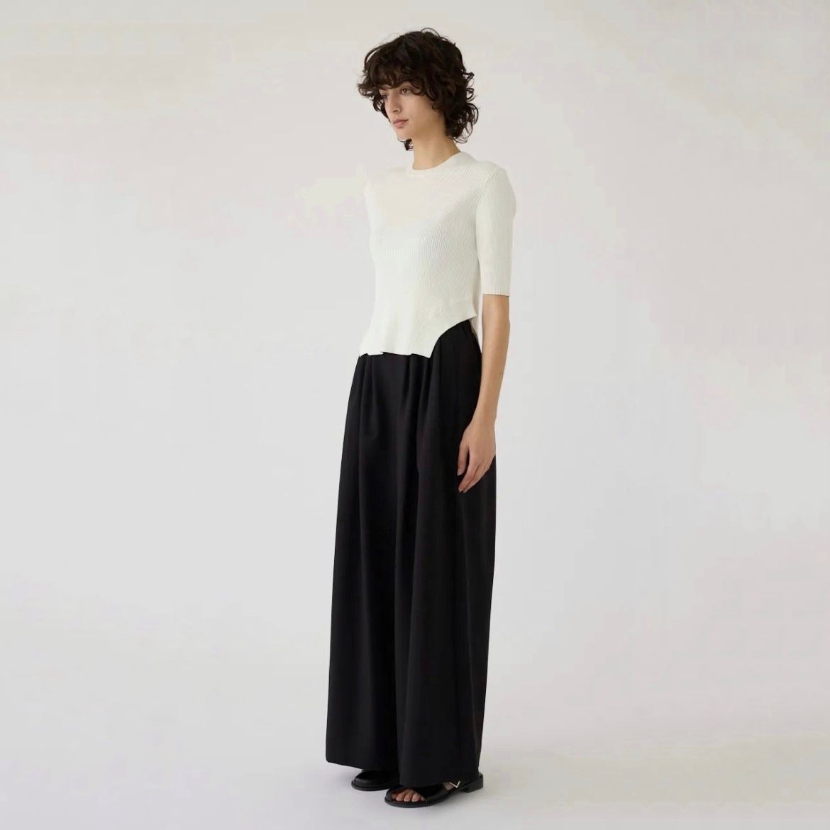 【残り一点】Round Hem Knit Tops