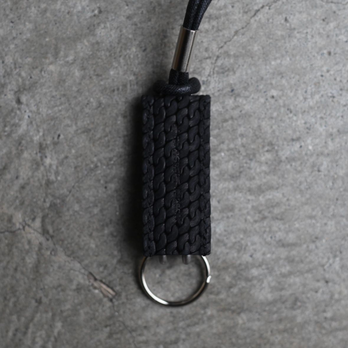 【残りわずか】Spring Clip Neck Holder(CLIX_CHAIN GRAIN)