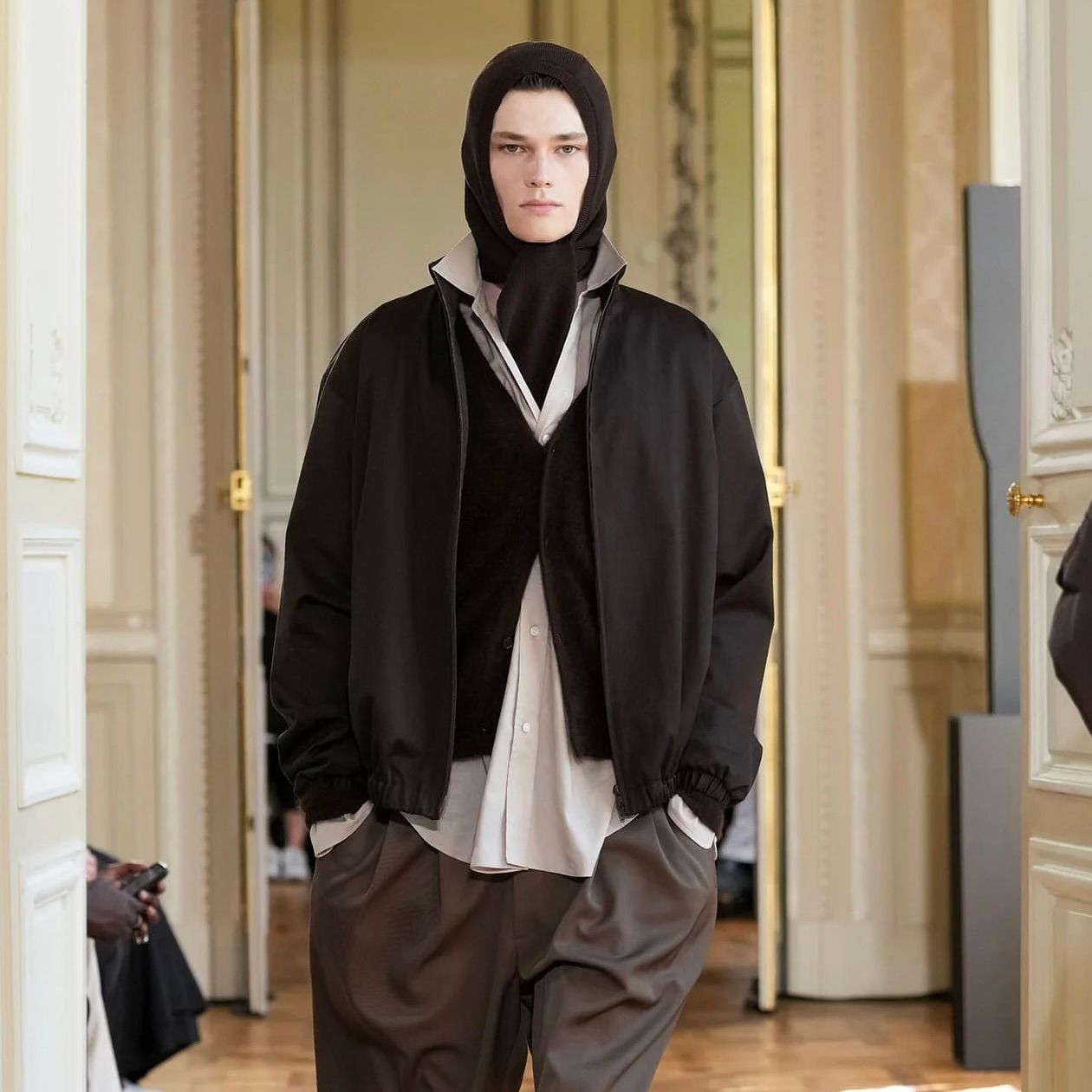 【残り一点】Racoon Knit Cardigan