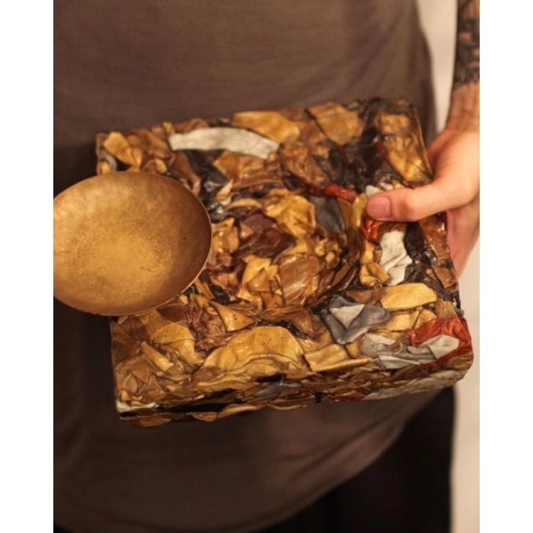 【お取り寄せ注文可能】Revive Leather Ash Tray