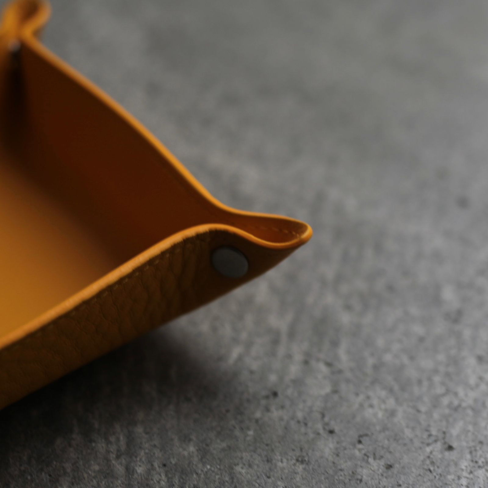 【残りわずか】Herrie Portable Tray(DIPLO SKY)